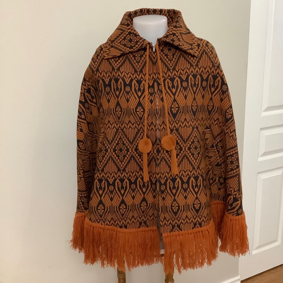 Vintage Cape made in Guatemala excellent condition S/M 34-36 bust - Picture 1 of 11